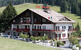 Hotel Des Alpes Castione Della Presolana